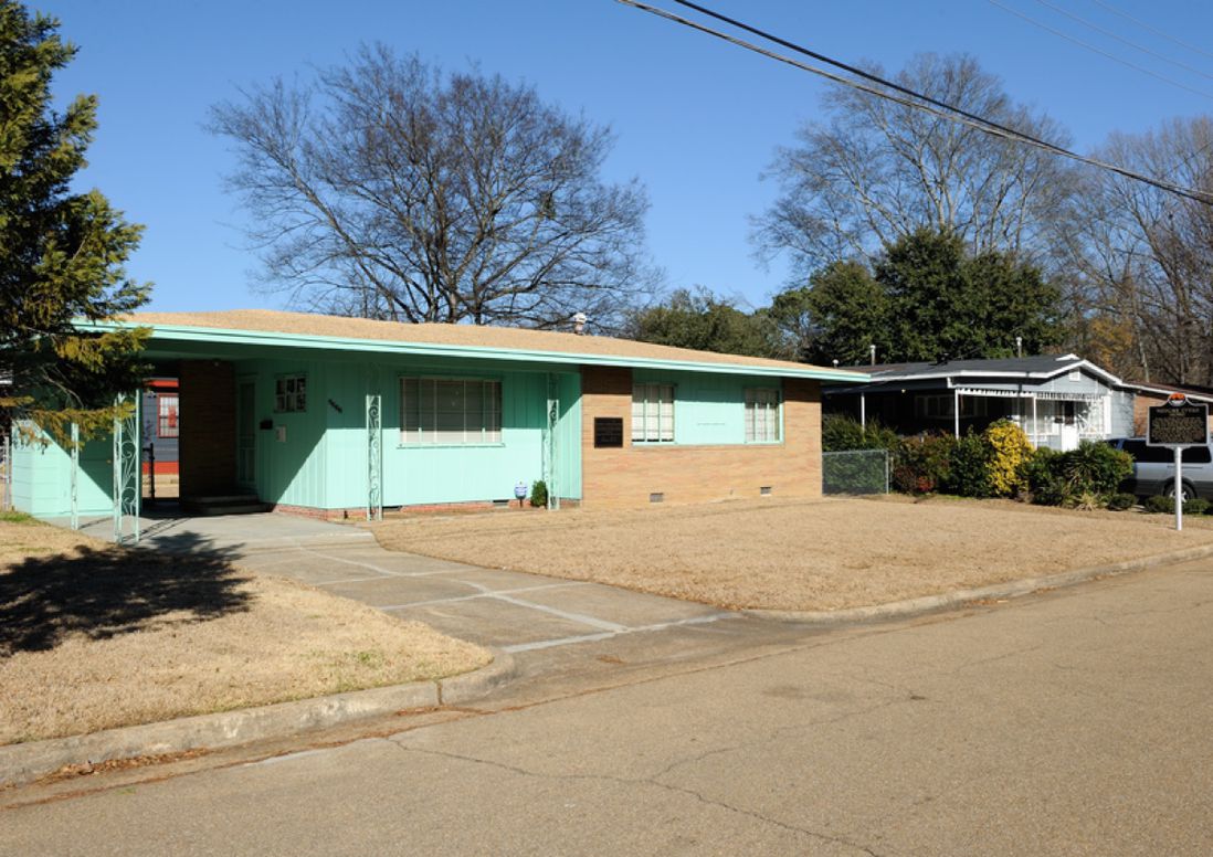 The Evers house in Jackson, Mississippi. In June 1963, Medgar Evers was gunned down by a Klansman while standing in the driveway of the house. He was 37. (<a href="https://en.wikipedia.org/wiki/Medgar_Evers#/media/File:Medgar_Evers_house.jpg">Wikimedia Commons</a>)